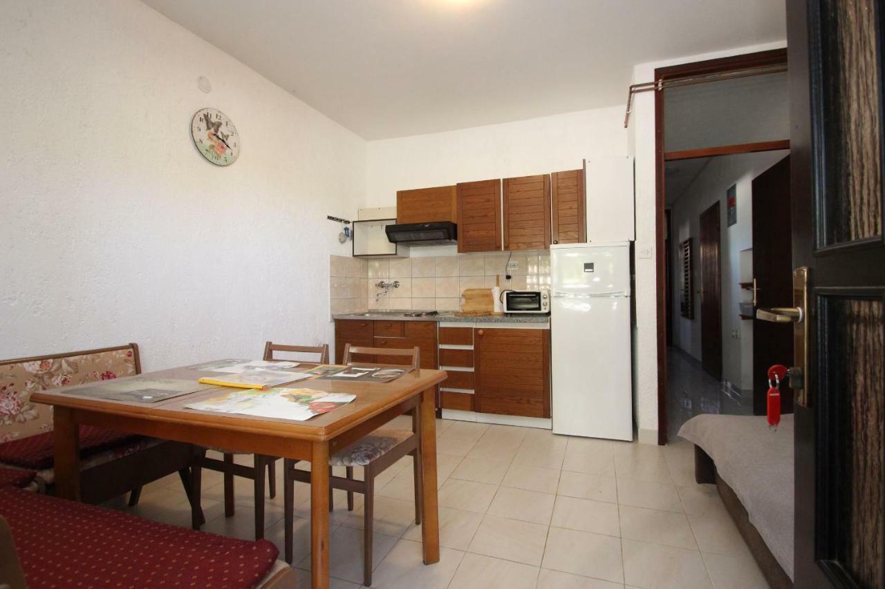 Apartment Sasa Bozac Porec Bagian luar foto